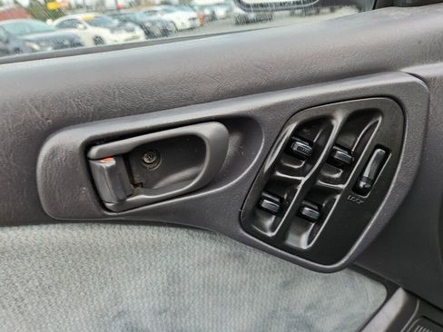 Used 1996 Subaru Legacy L image 15