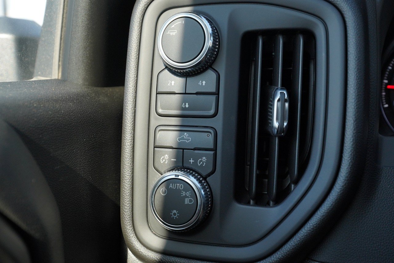 New 2026 GMC Sierra 2500 Pro AWD/4WD image 16