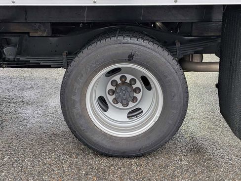 New 2024 Chevrolet Express 3500 w/ Power Convenience Package image 12