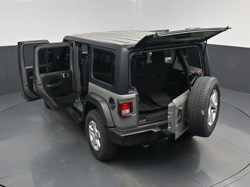 Used 2023 Jeep Wrangler Sport S image 30