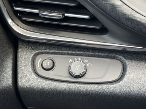 New 2026 Buick Envista Sport Touring FWD image 11