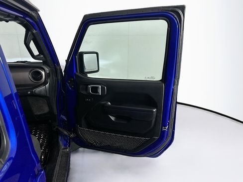 Used 2020 Jeep Wrangler Unlimited Sport S AWD/4WD image 32