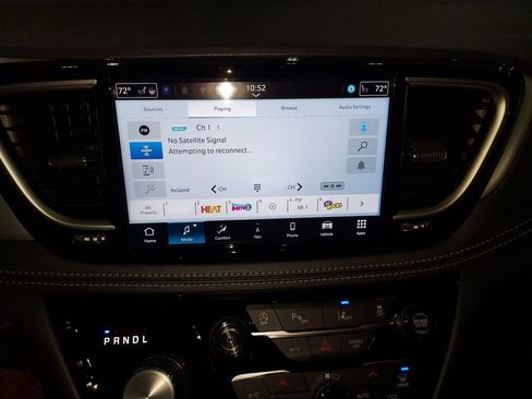 New 2026 Chrysler Pacifica Limited w/ S Appearance Package FWD image 22