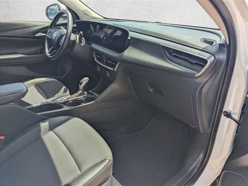 Used 2025 Buick Encore GX Preferred image 20