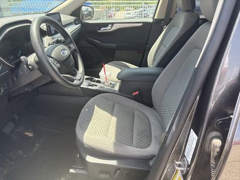 Used 2020 Ford Escape SE FWD image 4
