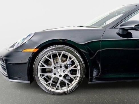 Used 2025 Porsche 911 Carrera RWD image 19