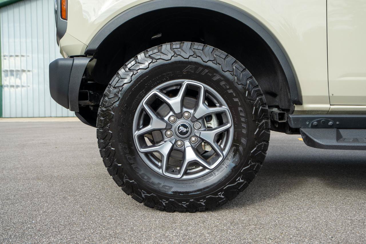 Used 2025 Ford Bronco Badlands AWD/4WD image 12