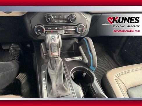 Used 2024 Ford Bronco Wildtrak AWD/4WD image 18