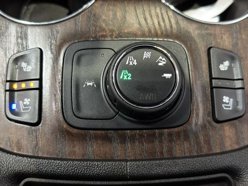 Used 2020 GMC Acadia Denali w/ Trailering Package AWD/4WD image 34