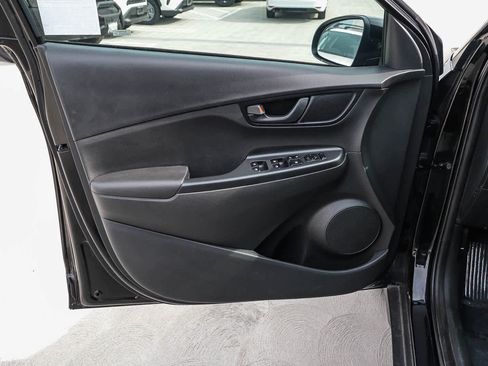 Used 2022 Hyundai Kona SEL image 21