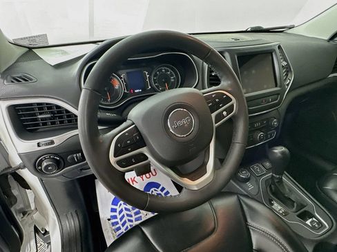 Certified 2022 Jeep Cherokee Latitude AWD/4WD image 18
