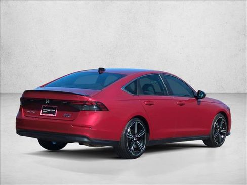 Used 2025 Honda Accord Sport image 5