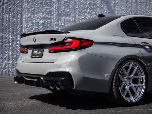 Used 2019 BMW M5 w/ Executive Package image 17