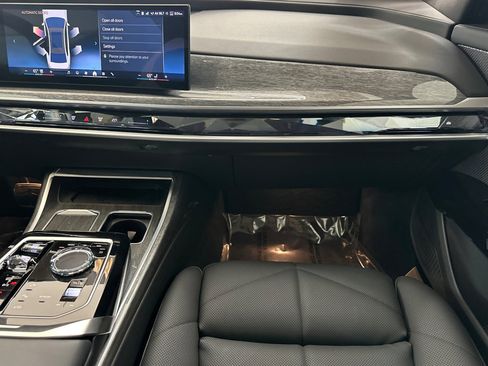 Certified 2024 BMW 740i image 29