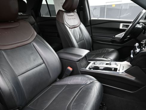 Used 2022 Ford Explorer Platinum w/ Equipment Group 601A image 29