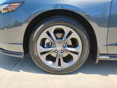 Certified 2023 Honda Accord EX image 27
