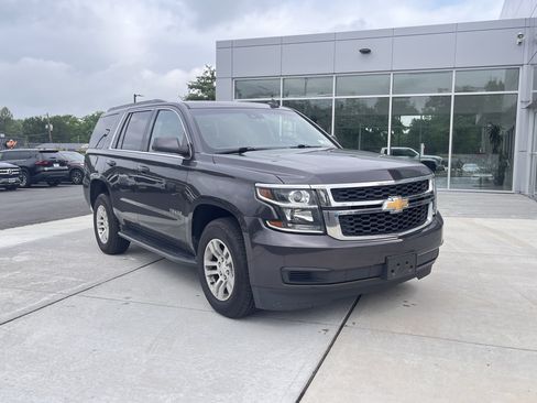 Used 2018 Chevrolet Tahoe LT AWD/4WD image 2