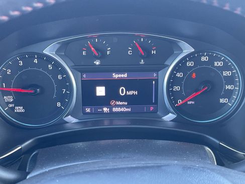 Used 2022 Chevrolet Equinox RS w/ RS Leather Package image 15