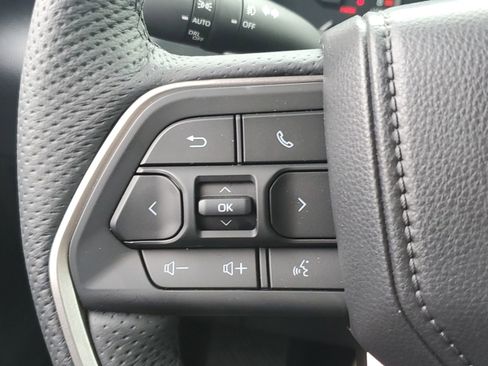 Certified 2026 Toyota Tundra SR5 w/ SR5 Premium Package AWD/4WD image 22