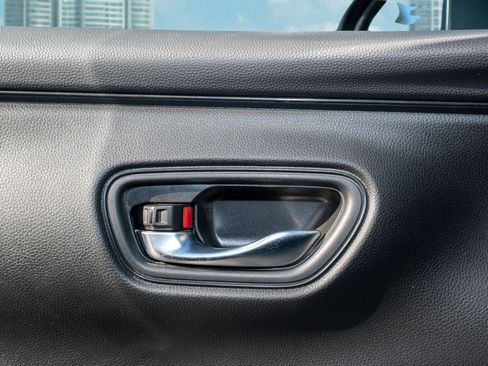 Certified 2023 Honda HR-V LX image 26