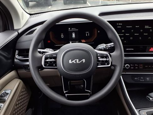 New 2026 Kia Carnival LX image 15