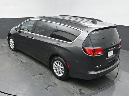 Used 2021 Chrysler Voyager Lxi image 39