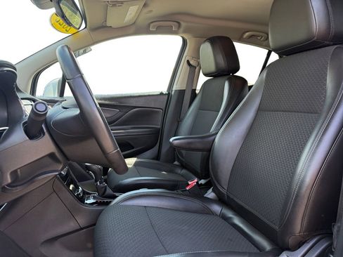 Used 2022 Buick Encore Preferred w/ Safety Package AWD/4WD image 9
