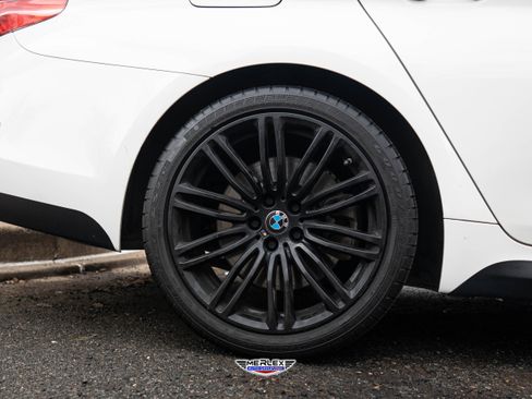 Used 2018 BMW 540i xDrive image 11