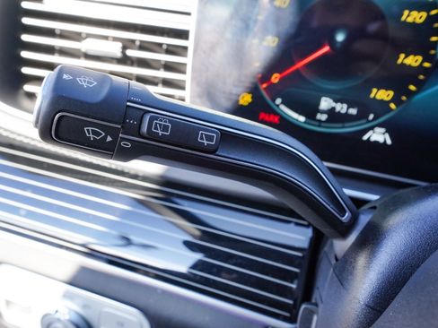 Used 2023 Mercedes-Benz Maybach GLS 600 Maybach GLS 600 image 33