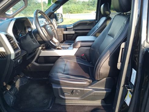 Used 2017 Ford F150 Lariat w/ Equipment Group 502A Luxury AWD/4WD image 15