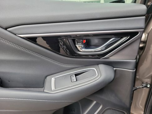 Used 2023 Subaru Outback Limited image 12