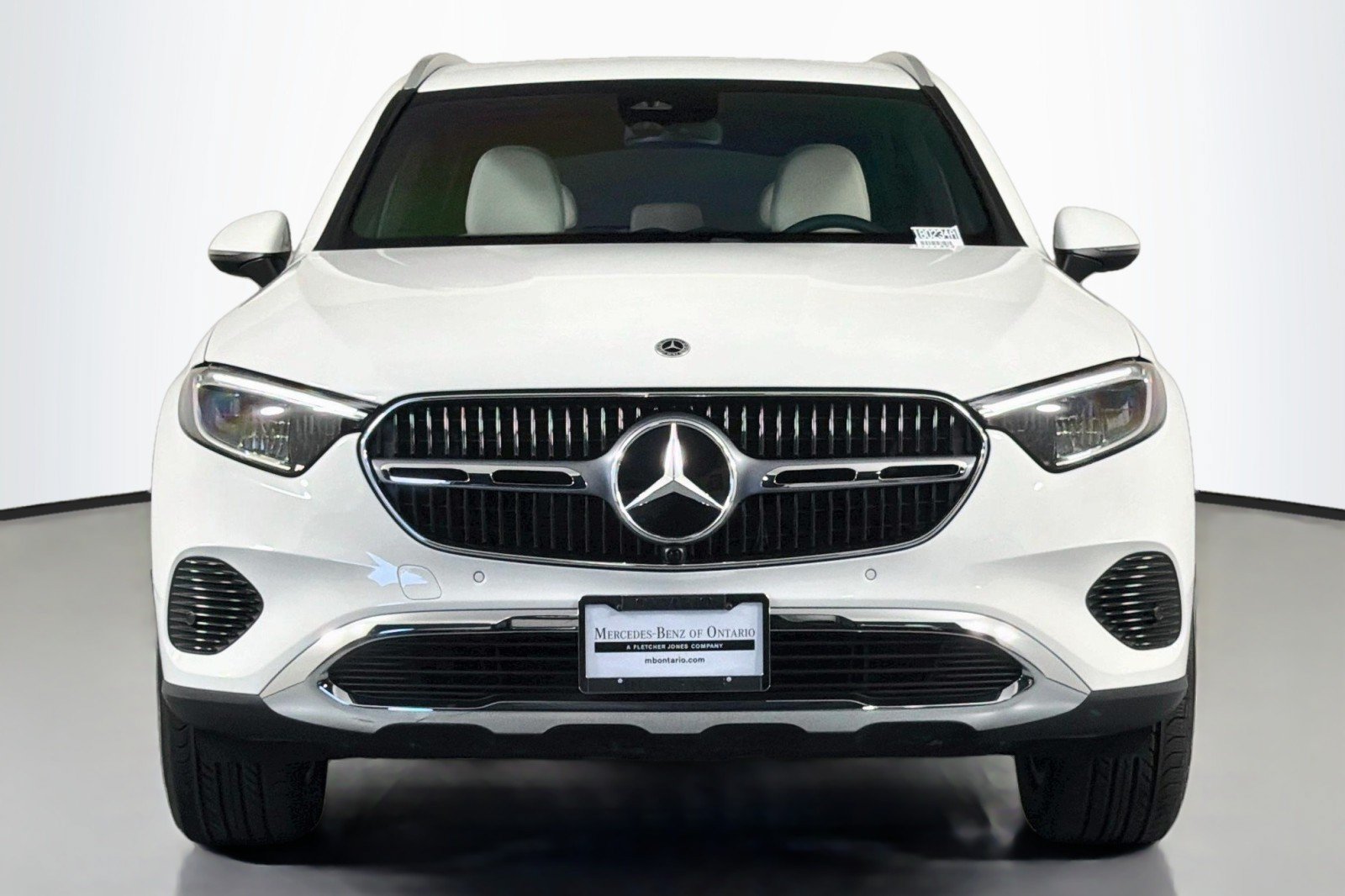 Certified 2025 Mercedes-Benz GLC 300 image 3