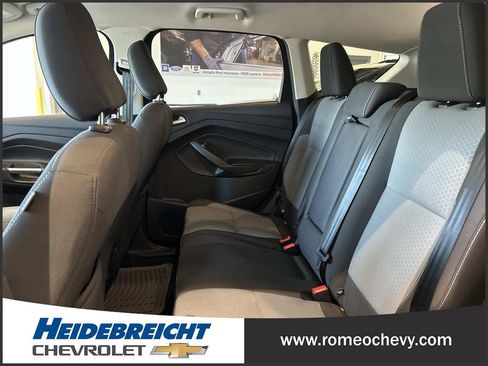 Used 2018 Ford Escape SE w/ SE Sync 3 Package FWD image 12