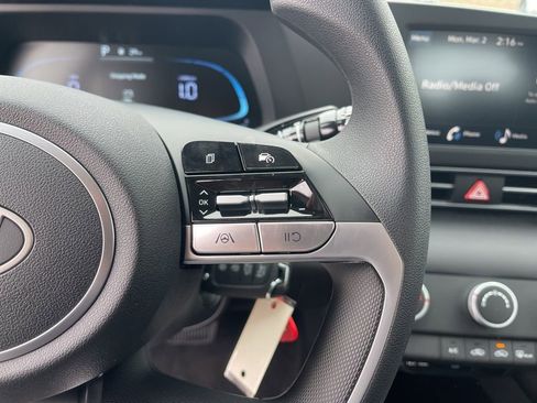 New 2026 Hyundai Elantra SE image 17