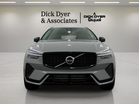 Certified 2025 Volvo XC60 T8 Ultra w/ Protection Package Premier image 9