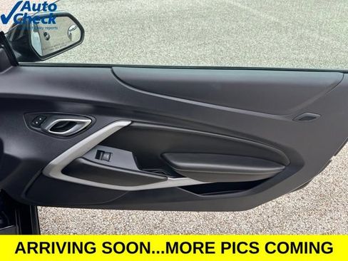 Used 2023 Chevrolet Camaro LT RWD image 36
