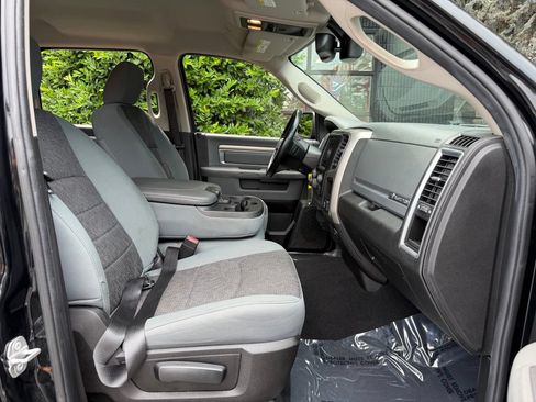 Used 2019 RAM 1500 Big Horn AWD/4WD image 33