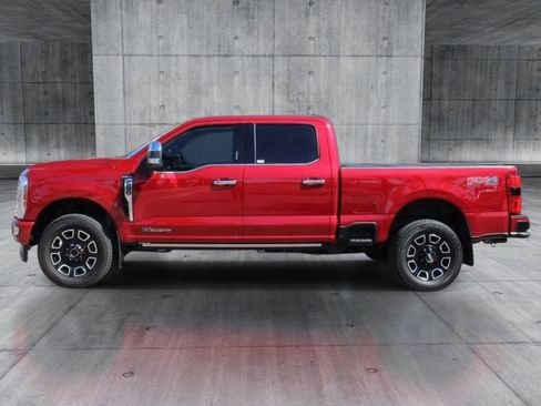 Used 2024 Ford F250 Platinum image 2