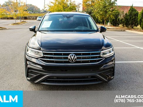Used 2024 Volkswagen Tiguan S image 10