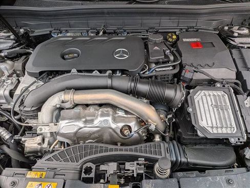 New 2026 Mercedes-Benz GLB 250 4MATIC image 18