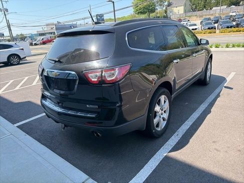 Used 2017 Chevrolet Traverse Premier AWD/4WD image 21