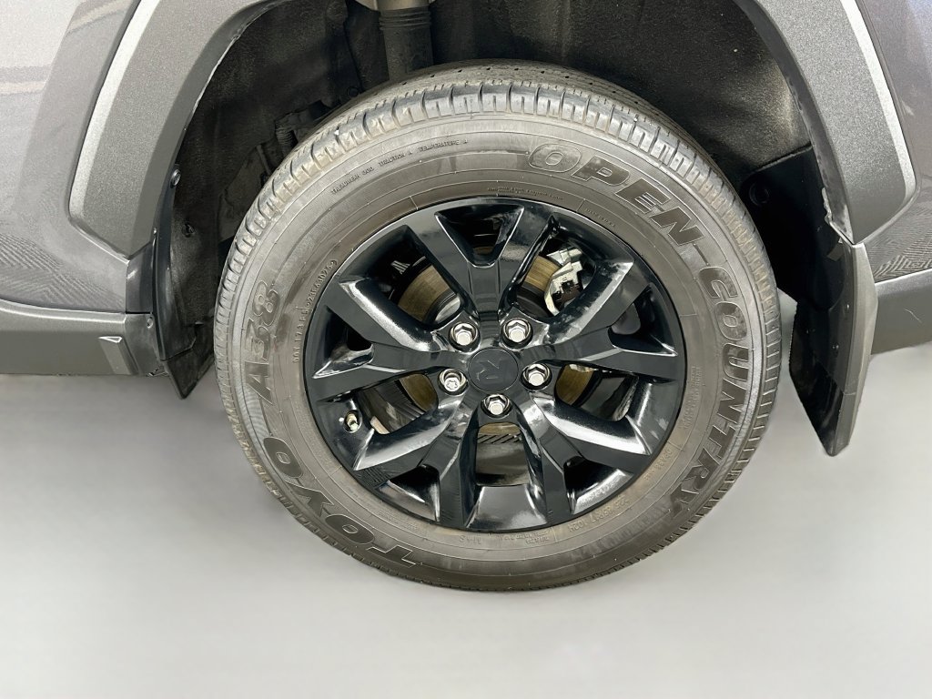 Certified 2025 Toyota RAV4 LE FWD image 29