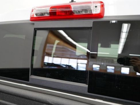 Used 2025 GMC Canyon Elevation w/ Convenience Package image 48