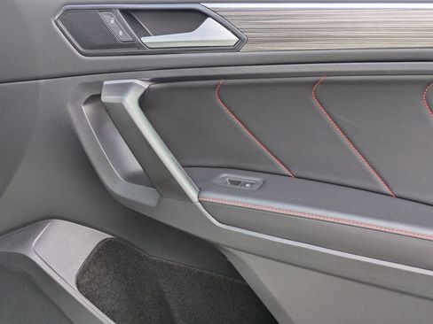 Used 2024 Volkswagen Tiguan Wolfsburg Edition image 32