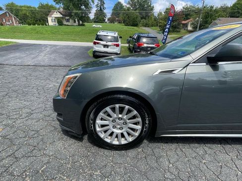 Used 2011 Cadillac CTS Luxury AWD/4WD image 2