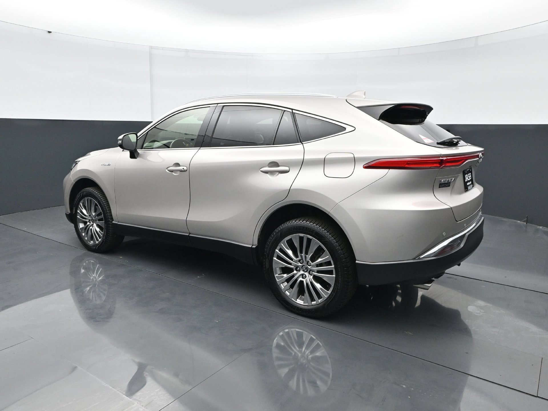 Used 2021 Toyota Venza Limited w/ Advanced Technology Package AWD/4WD image 4