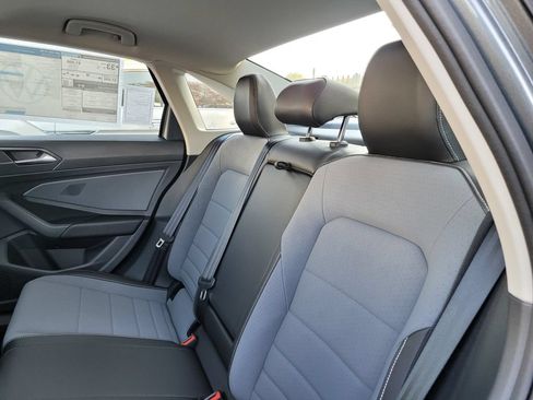 New 2026 Volkswagen Jetta SE FWD image 13