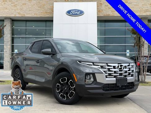 Used 2023 Hyundai Santa Cruz SE AWD/4WD image 1