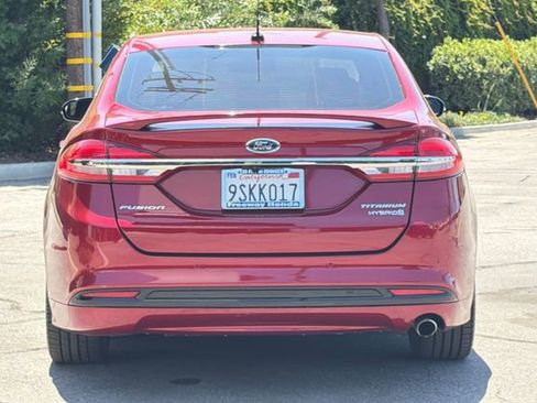 Used 2017 Ford Fusion Titanium FWD image 5