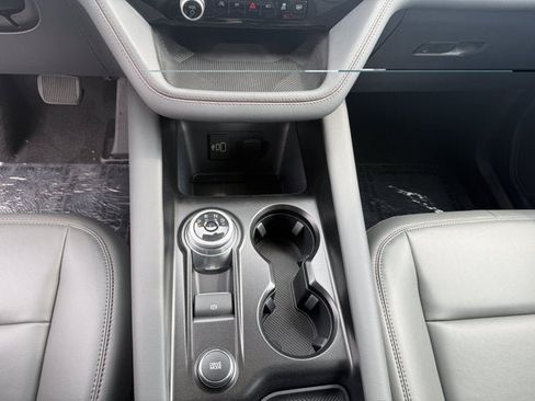 New 2026 Ford Explorer Active w/ Active Comfort Package AWD/4WD image 16